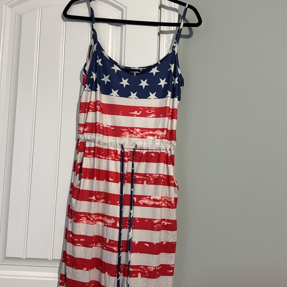 American flag jumpsuit with adjustable straps and pockets ! SMALL - Picture 2 of 9